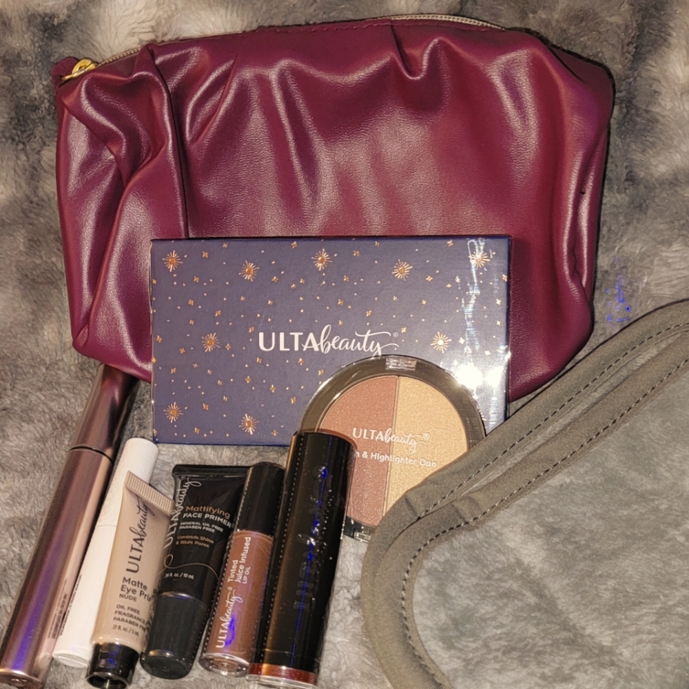Ulta 10-piece Beauty Bag